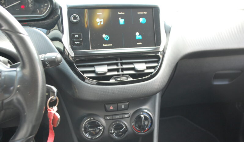 Peugeot 208 5p 1.2 puretech Active gpl 82CV Uff Italy USB pieno