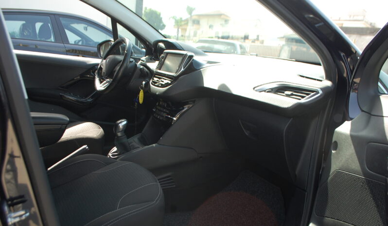Peugeot 208 5p 1.2 puretech Allure Gpl 82CV Uff Italy Navi USB pieno