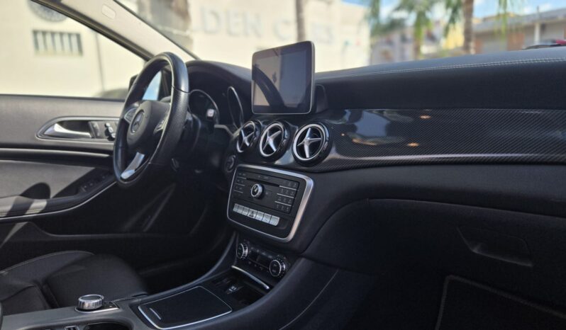Mercedes-Benz GLA 200 d 2.2 136CV Night Edition auto Tetto Pelle Navi pieno