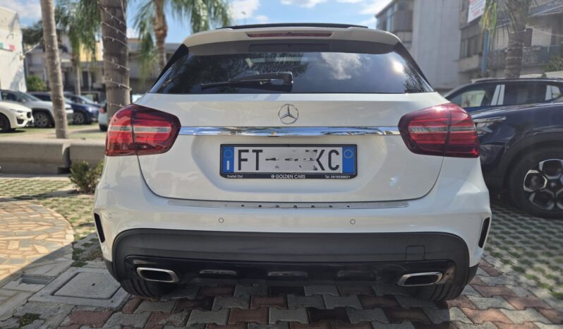 Mercedes-Benz GLA 200 d 2.2 136CV Night Edition auto Tetto Pelle Navi pieno