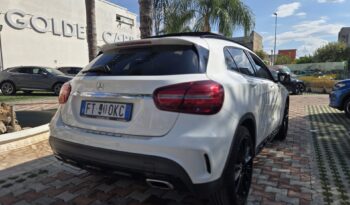 Mercedes-Benz GLA 200 d 2.2 136CV Night Edition auto Tetto Pelle Navi pieno