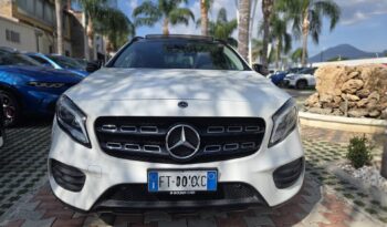 Mercedes-Benz GLA 200 d 2.2 136CV Night Edition auto Tetto Pelle Navi pieno
