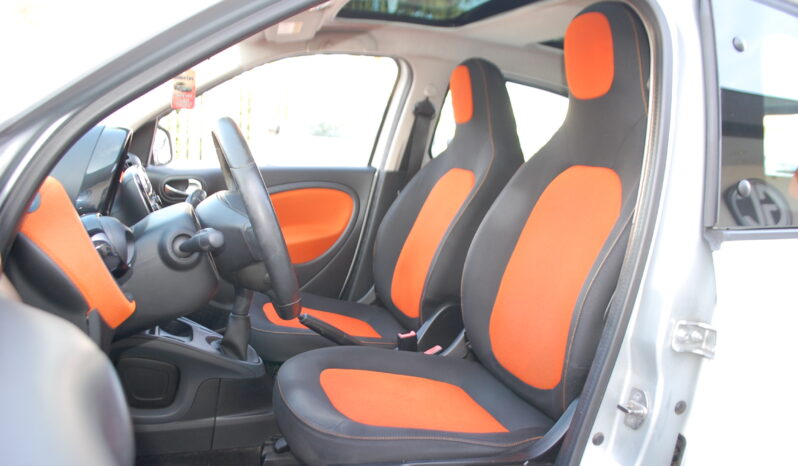 smart forFour 1.0 Passion 71CV Uff Italy Tetto Lega Led USB pieno