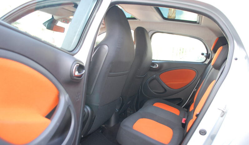 smart forFour 1.0 Passion 71CV Uff Italy Tetto Lega Led USB pieno