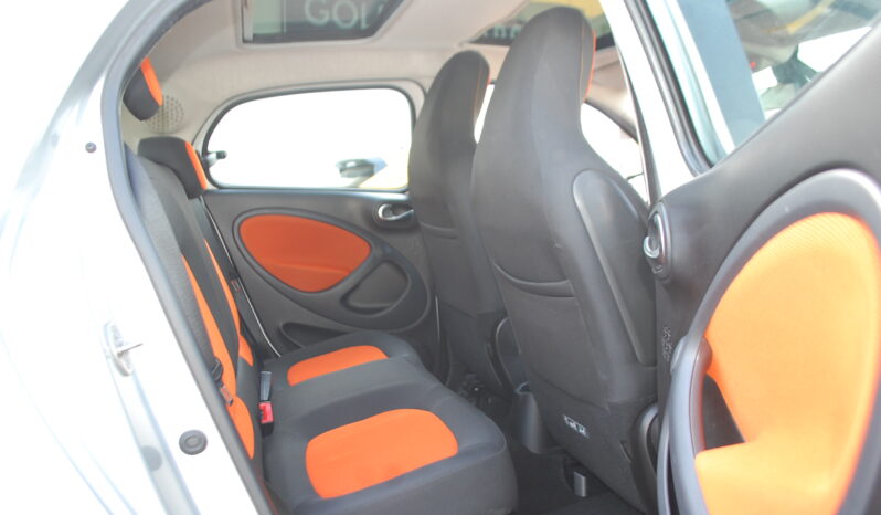 smart forFour 1.0 Passion 71CV Uff Italy Tetto Lega Led USB pieno
