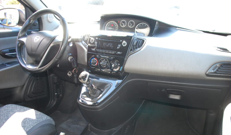 Lancia Ypsilon 1.2 gpl 69CV Ecochic Uff. Italy pieno