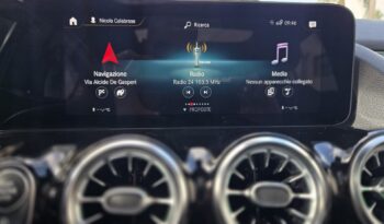 Mercedes-Benz GLA 180 d 1950 115CV Premium AMG auto Tetto Uff Italy Led USB pieno