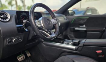Mercedes-Benz GLA 180 d 1950 115CV Premium AMG auto Tetto Uff Italy Led USB pieno