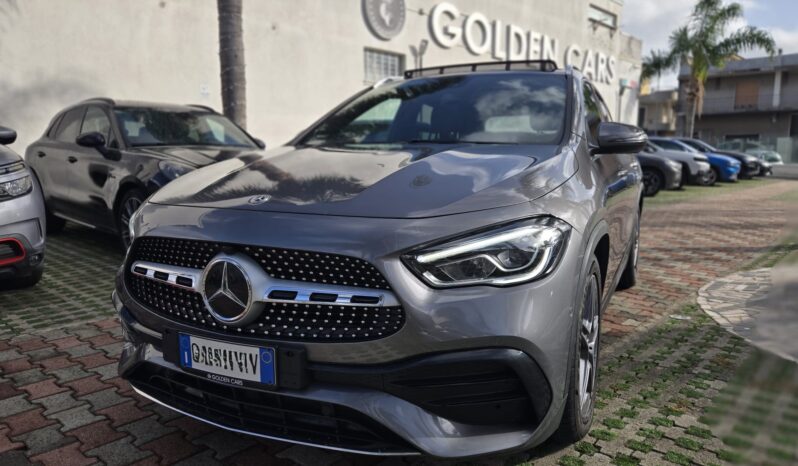 Mercedes-Benz GLA 180 d 1950 115CV Premium AMG auto Tetto Uff Italy Led USB pieno