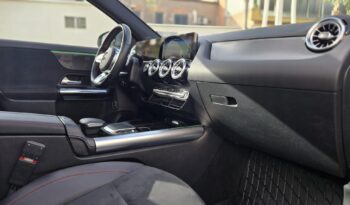 Mercedes-Benz GLA 180 d 1950 115CV Premium AMG auto Tetto Uff Italy Led USB pieno