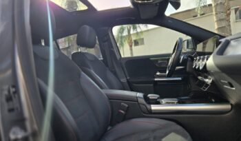 Mercedes-Benz GLA 180 d 1950 115CV Premium AMG auto Tetto Uff Italy Led USB pieno