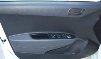 Hyundai i10 1.0 Bz 67CV Comfort Uff Italy Led USB Clima pieno
