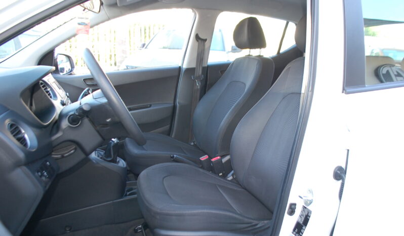 Hyundai i10 1.0 Bz 67CV Comfort Uff Italy Led USB Clima pieno