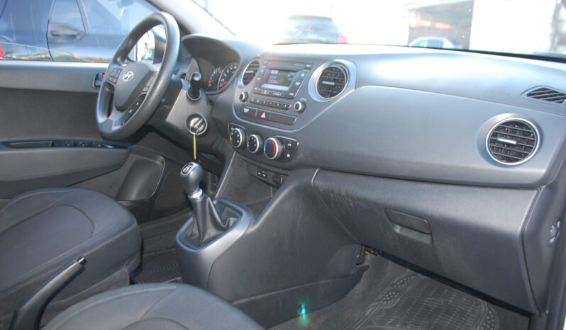 Hyundai i10 1.0 Bz 67CV Comfort Uff Italy Led USB Clima pieno
